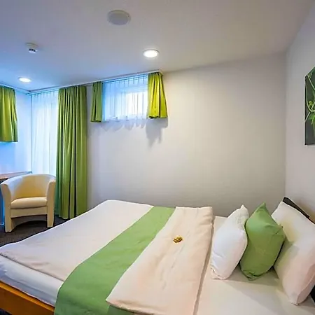 Hotel Ochsen Rapperswil/be *
